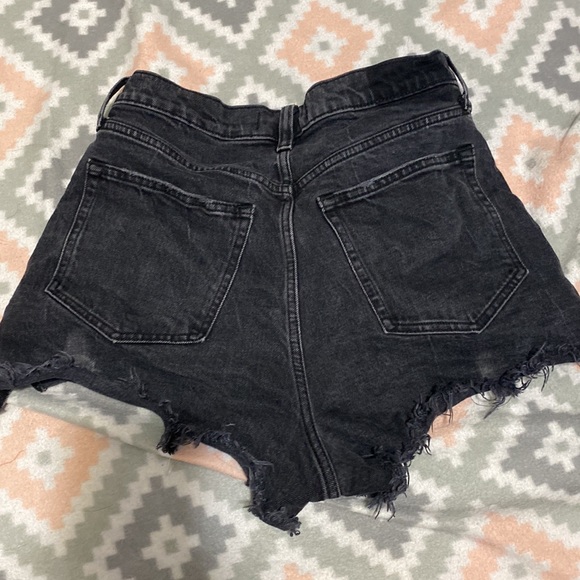 Abercrombie and Fitch black shorts - Picture 2 of 3